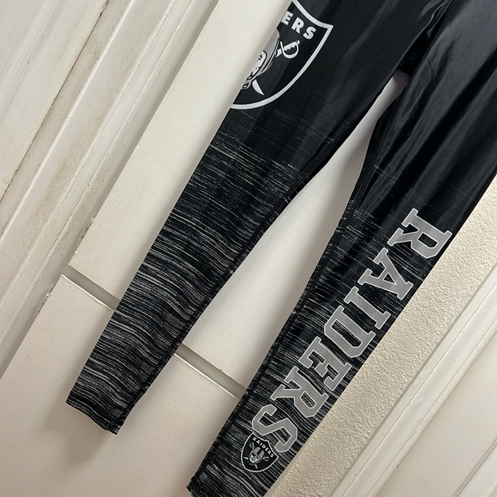 Brand New Raiders Sublimated Leggings - Medium - Picture 5 of 6